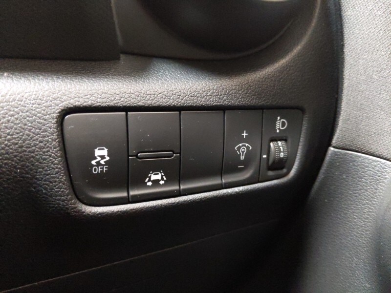 Used Hyundai KONA 2018 for sale - 78164052: Photo 18