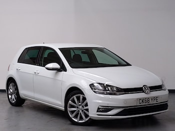Used Volkswagen Golf 2018 for sale - 76556442: Photo