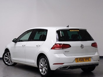 Used Volkswagen Golf 2018 for sale - 76556442: Photo