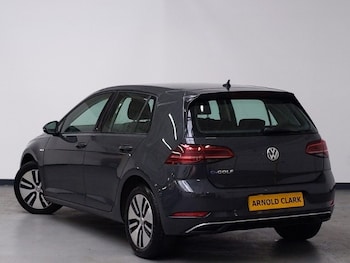 Used Volkswagen Golf 2019 for sale - 78727748: Photo