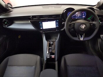 Used Alfa Romeo Junior 2025 for sale - 78360852: Photo