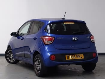 Used Hyundai i10 2018 for sale - 79857868: Photo