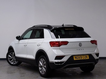 Used Volkswagen T-Roc 2020 for sale - 78621869: Photo