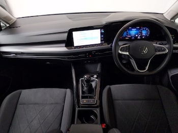 Used Volkswagen Golf 2024 for sale - 79070164: Photo