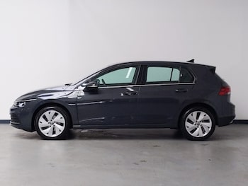Used Volkswagen Golf 2024 for sale - 79070164: Photo