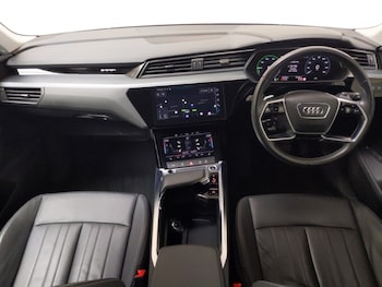 Used Audi Q8 2023 for sale - 79263391: Photo