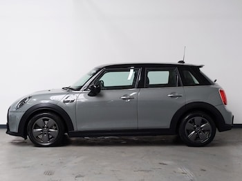 Used MINI Cooper 2021 for sale - 78600400: Photo
