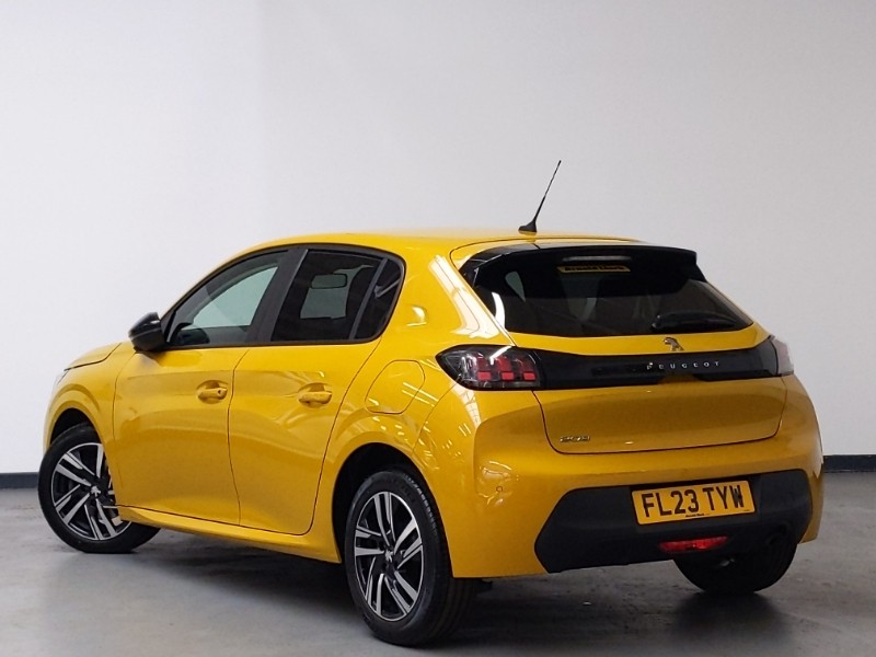 Used Peugeot 208 2023 for sale - 78126162: Photo 3