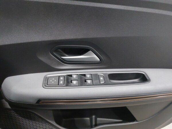 Used Dacia Sandero Stepway 2024 for sale - 75576249: Photo 19