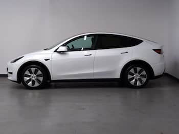 Used Tesla Model Y 2023 for sale - 79694631: Photo