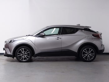 Used Toyota C-HR 2019 for sale - 77939006: Photo