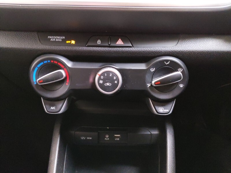 Used Kia Stonic 2018 for sale - 77947525: Photo 14