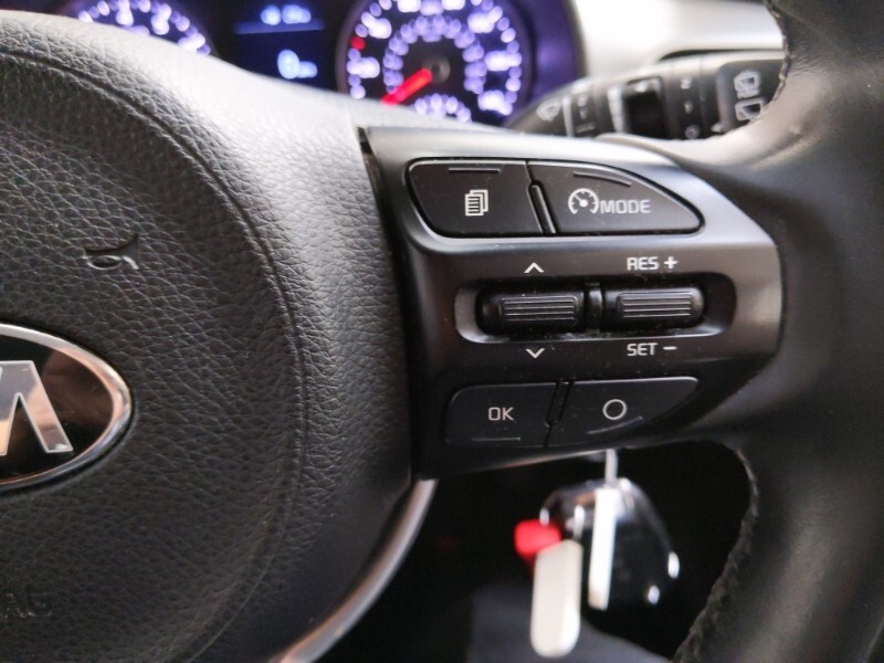 Used Kia Stonic 2018 for sale - 77947525: Photo 15