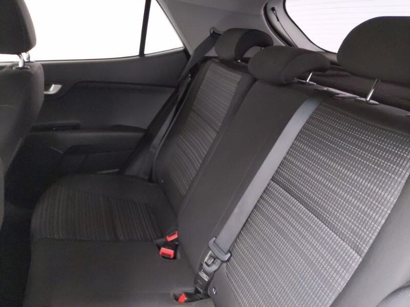 Used Kia Stonic 2018 for sale - 77947525: Photo 6