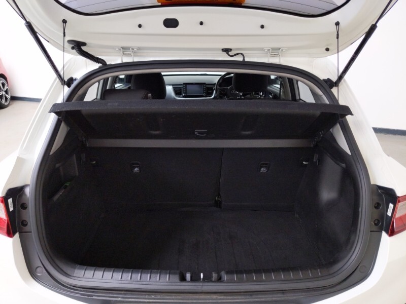 Used Kia Stonic 2018 for sale - 77947525: Photo 8