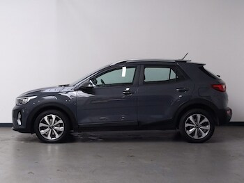 Used Kia Stonic 2023 for sale - 79597918: Photo