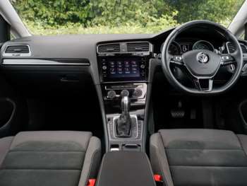 Used Volkswagen Golf 2018 for sale - 75332556: Photo