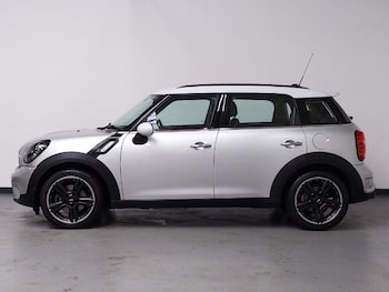 Used MINI Countryman 2016 for sale - 76502316: Photo