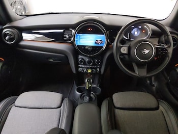 Used MINI Hatch 2022 for sale - 76964099: Photo