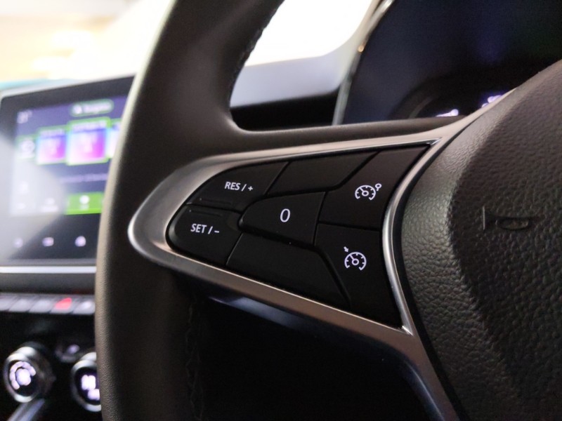 Used Renault Clio 2023 for sale - 77852215: Photo 16