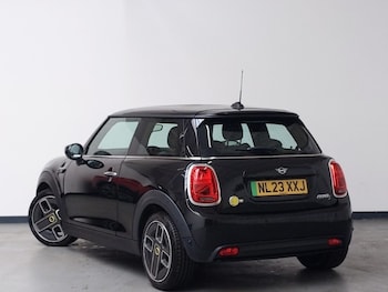 Used MINI Hatch 2023 for sale - 79332598: Photo
