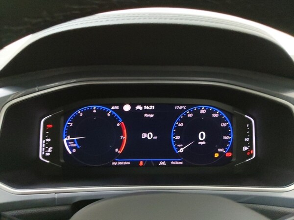 Used Volkswagen T-Roc 2024 for sale - 75338561: Photo 15
