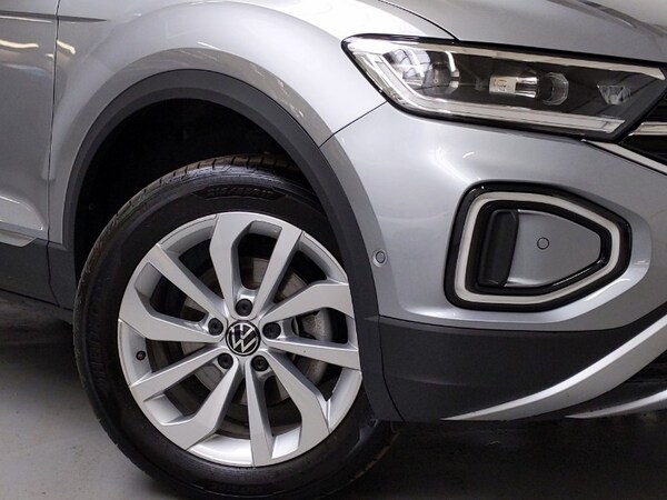 Used Volkswagen T-Roc 2024 for sale - 75338561: Photo 9