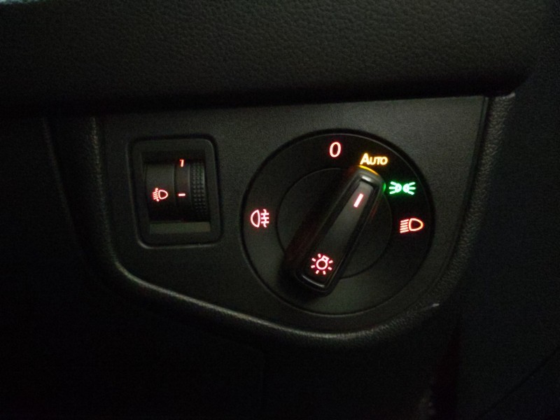 Used Volkswagen Polo 2018 for sale - 76492968: Photo 18