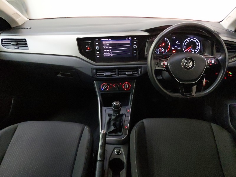 Used Volkswagen Polo 2018 for sale - 76492968: Photo 2