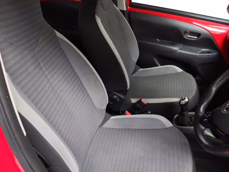 Used Toyota AYGO 2018 for sale - 77517826: Photo 13