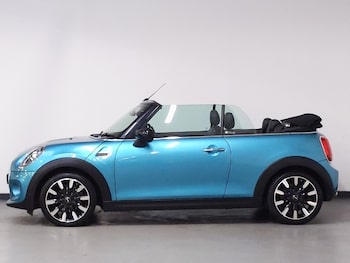 Used MINI Convertible 2020 for sale - 76879884: Photo
