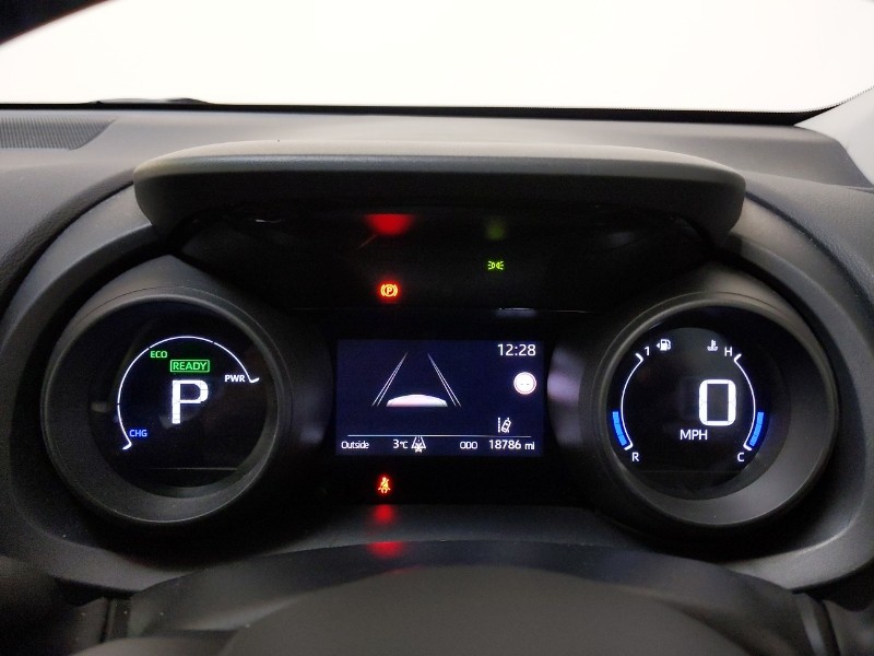 Used Toyota Yaris 2022 for sale - 76854018: Photo 15