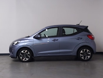 Used Hyundai i10 2024 for sale - 79525543: Photo