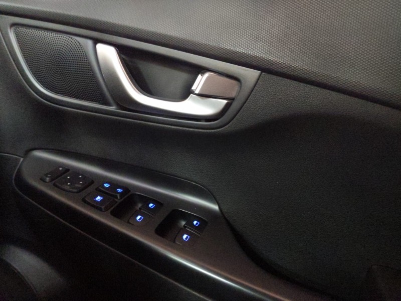 Used Hyundai KONA 2023 for sale - 77922252: Photo 18