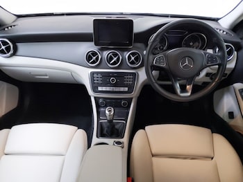 Used Mercedes-Benz GLA 2017 for sale - 79200983: Photo