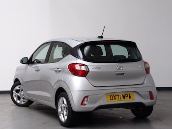 Used Hyundai i10 2021 for sale - 78704062: Photo