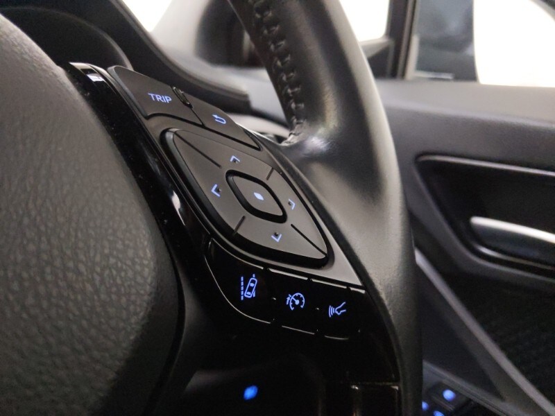 Used Toyota C-HR 2023 for sale - 77815550: Photo 17