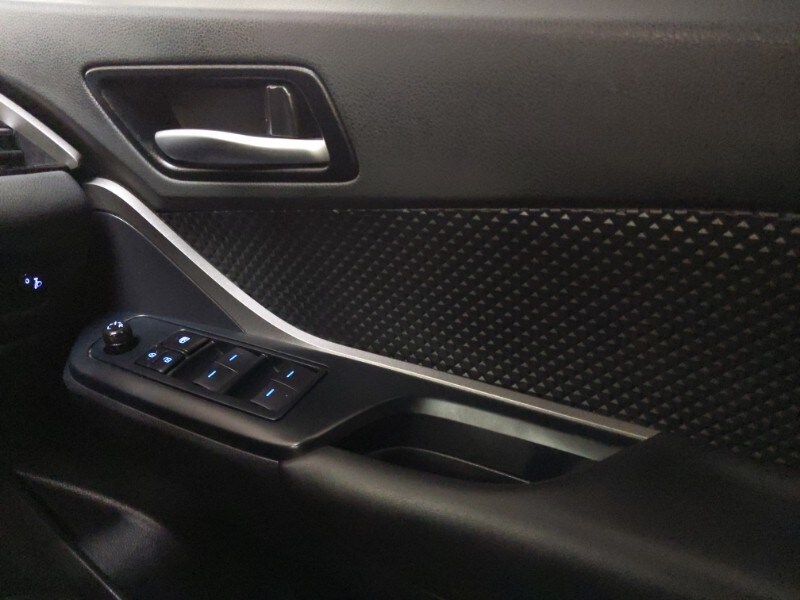 Used Toyota C-HR 2023 for sale - 77815550: Photo 18