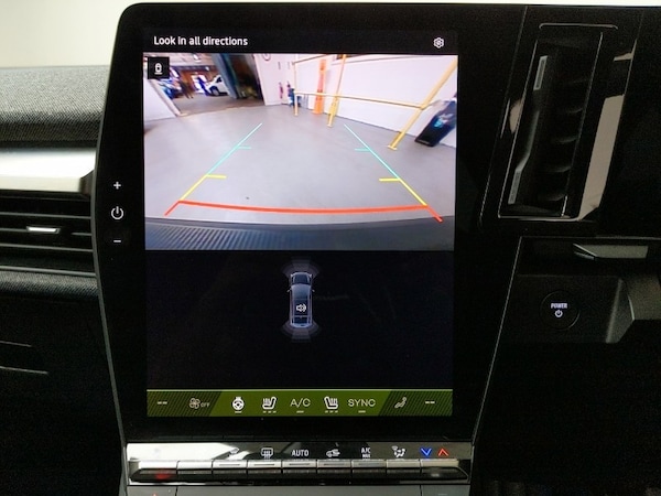 Used Renault Scenic E-Tech 2024 for sale - 75989241: Photo 10