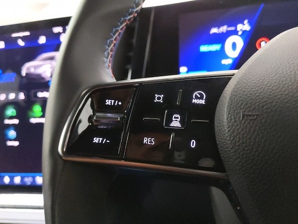 Used Renault Scenic E-Tech 2024 for sale - 75989241: Photo 16