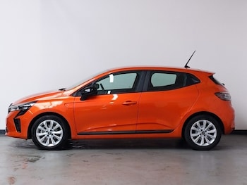 Used Renault Clio 2025 for sale - 79286293: Photo