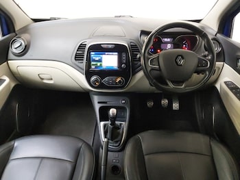 Used Renault Captur 2019 for sale - 77141536: Photo