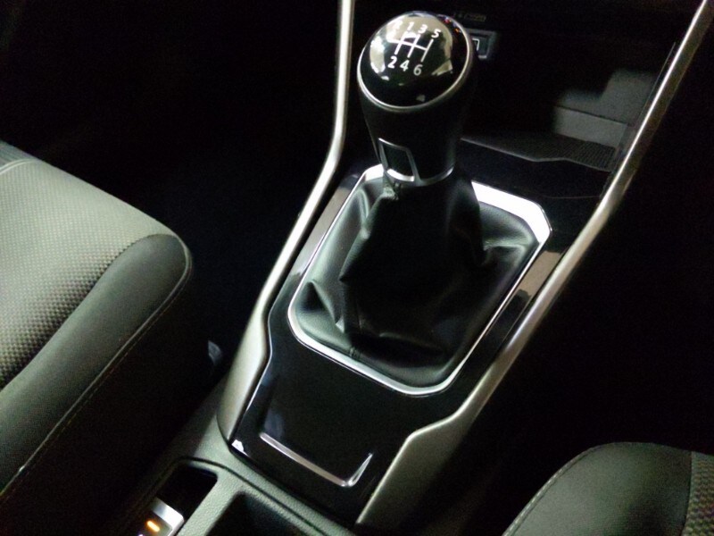 Used Volkswagen T-Roc 2018 for sale - 77183574: Photo 12