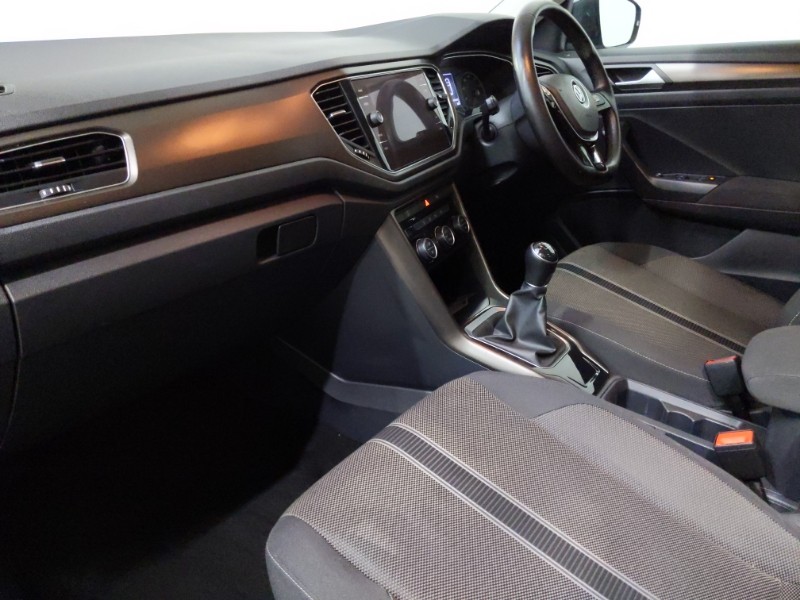 Used Volkswagen T-Roc 2018 for sale - 77183574: Photo 5