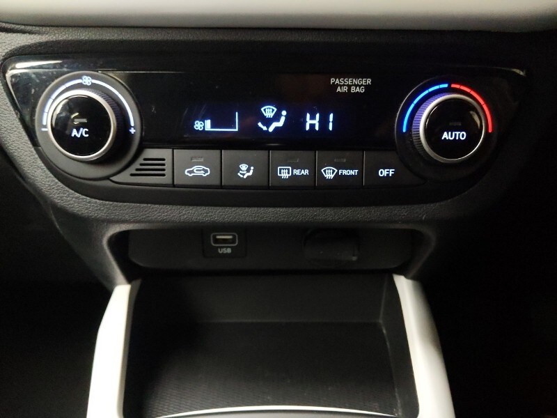 Used Hyundai i10 2022 for sale - 76414342: Photo 14