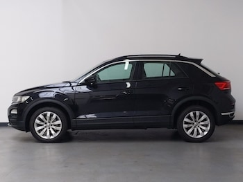 Used Volkswagen T-Roc 2018 for sale - 78983402: Photo