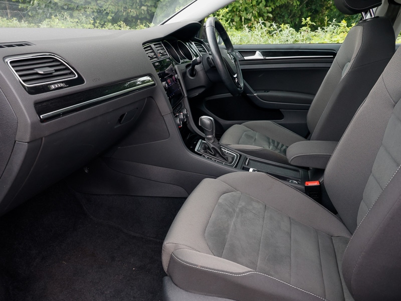 Used Volkswagen Golf 2018 for sale - 76343321: Photo 5