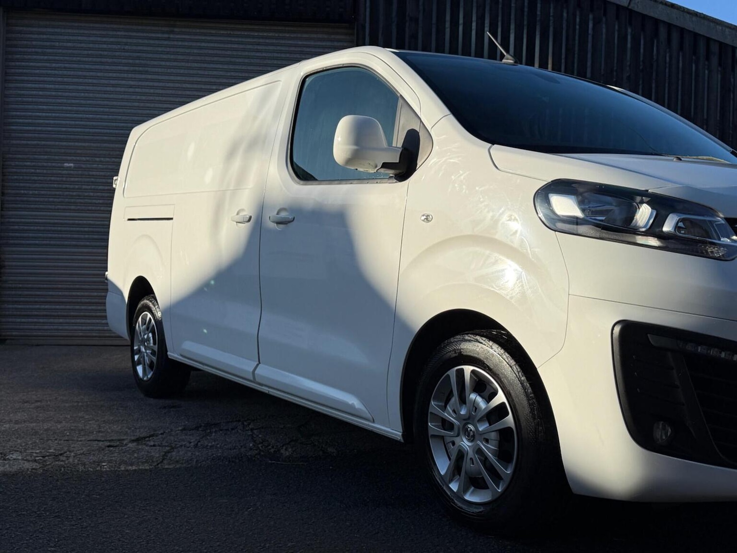 Used Vauxhall Vivaro 2020 for sale - 76806971: Photo 2