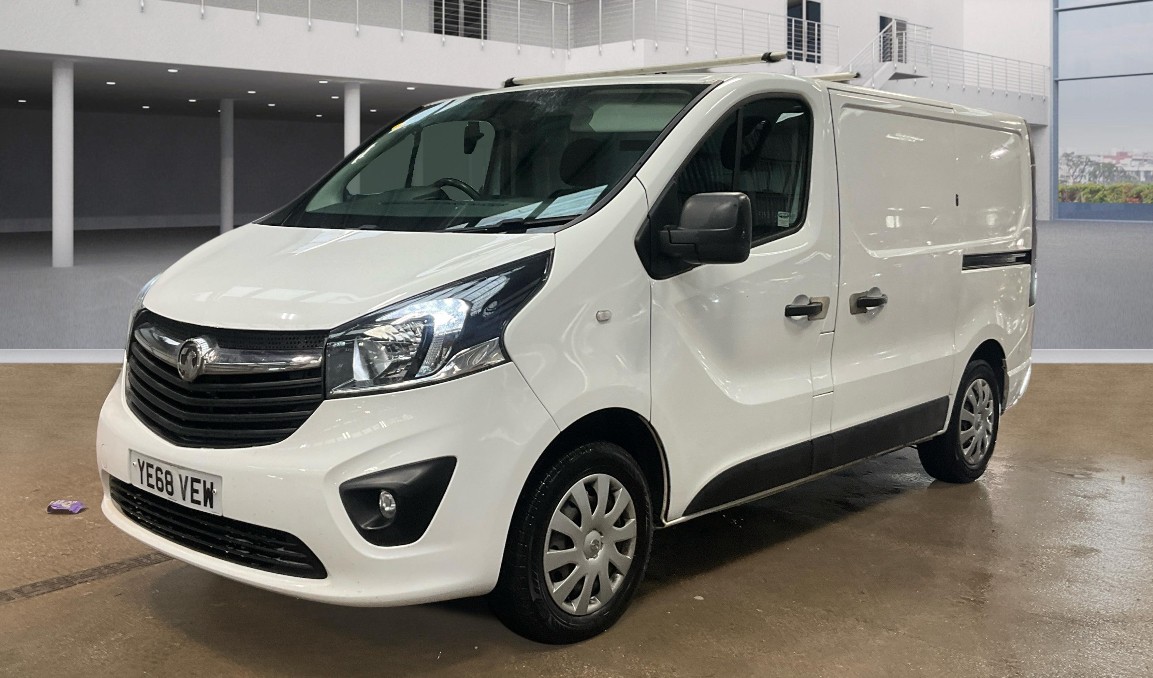Used Vauxhall Vivaro 2018 for sale - 77241895: Photo 2