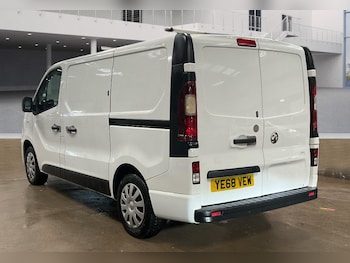 Used Vauxhall Vivaro 2018 for sale - 77241895: Photo